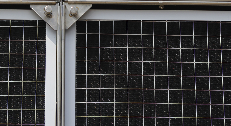 外部擋沙網(wǎng)結(jié)構(gòu)，單體模塊比南方更小。