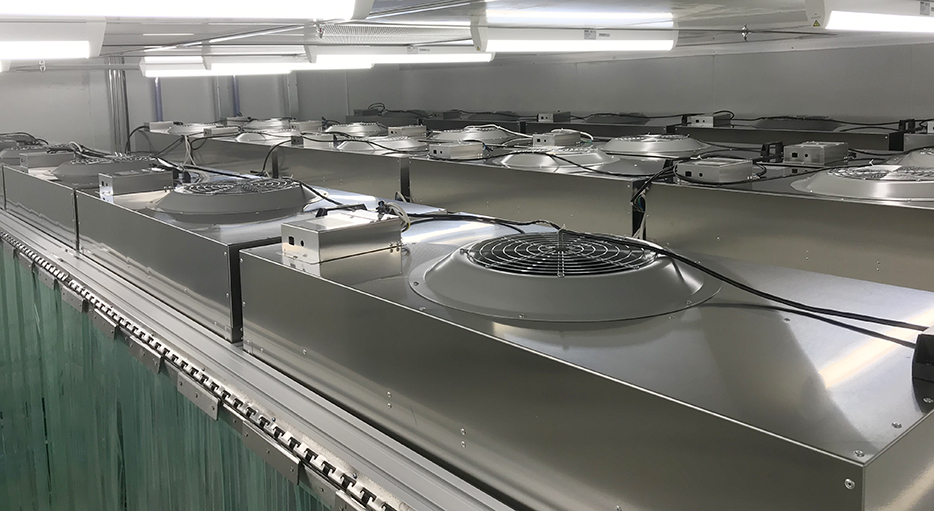 潔斐然FFU模塊機(jī)組采用不銹鋼材質(zhì)，整潔密封。