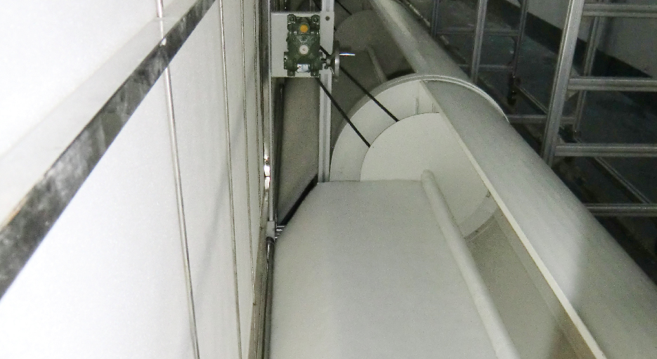 無(wú)塵涂裝——卷簾式空氣過(guò)濾單元濾棉安裝中