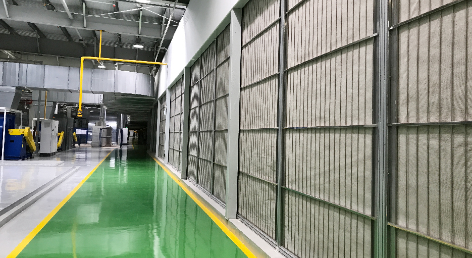 無(wú)塵涂裝——卷簾式空氣過(guò)濾單元（車(chē)間內(nèi)側(cè)）